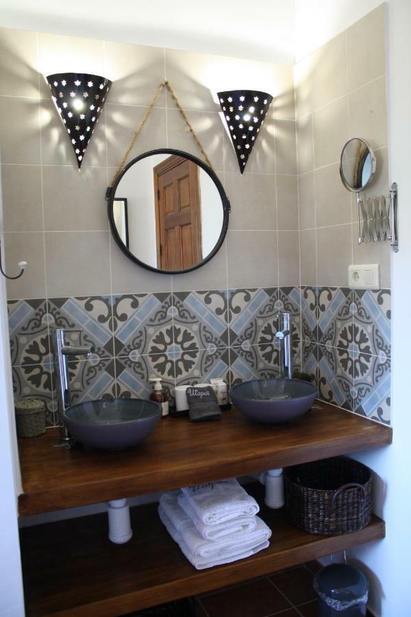 Boutique Bed & Breakfast Casa Utopia Alcaucín Εξωτερικό φωτογραφία