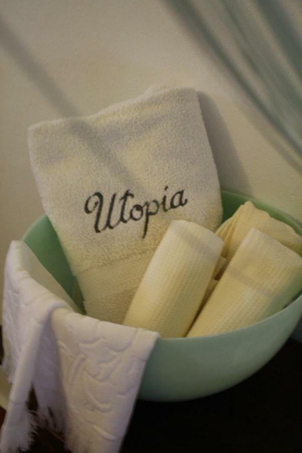 Boutique Bed & Breakfast Casa Utopia Alcaucín Εξωτερικό φωτογραφία